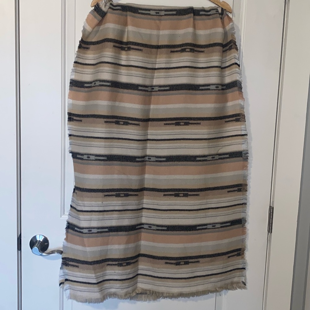 BCBG scarf/shawl new without tags